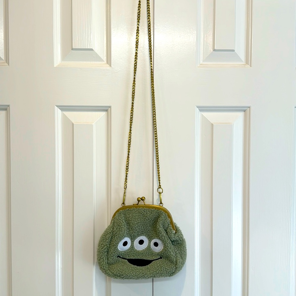 Disney Gracegift Toy Story alien crossbody sherpa chain bag